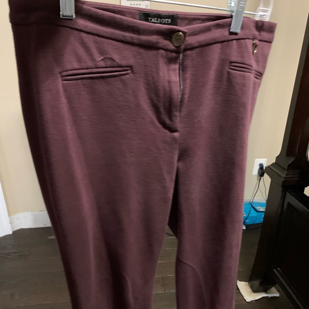 Woman’s size 10p mock riding pants in maroon